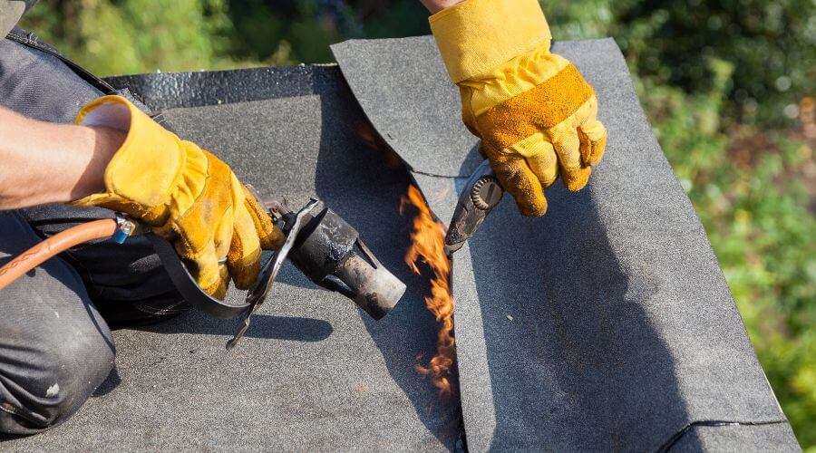 Professional residential roofers in Warren, TX